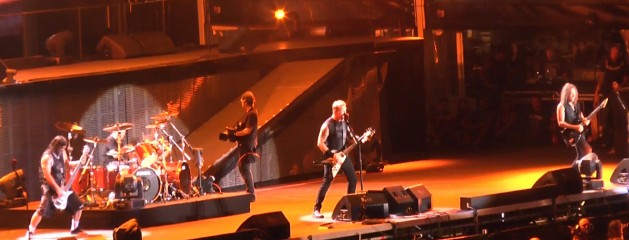 02-24-13 – Sydney, Australia (Bob MetallicaFreak Source)